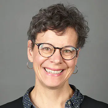 Kontakt zu Esther Schaefer, Portraitfoto